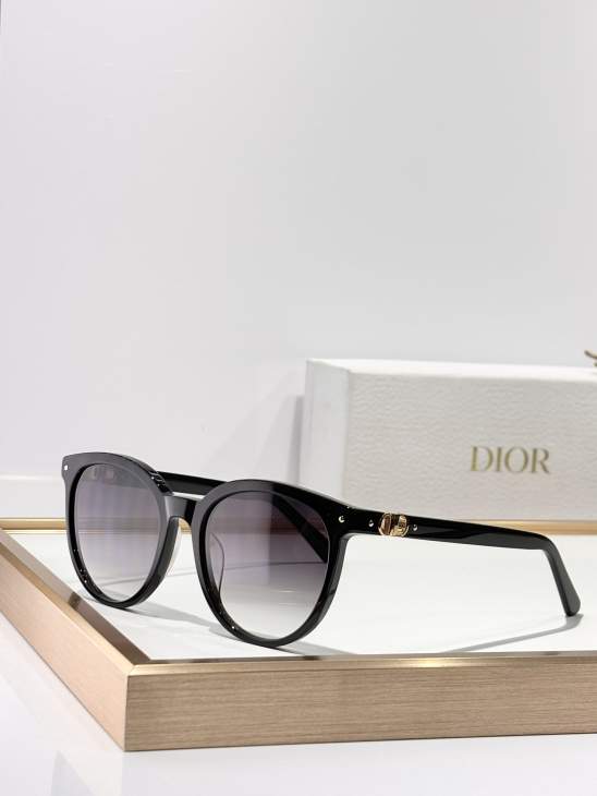 Picture of Dior Sunglasses _SKUfw75975548fw